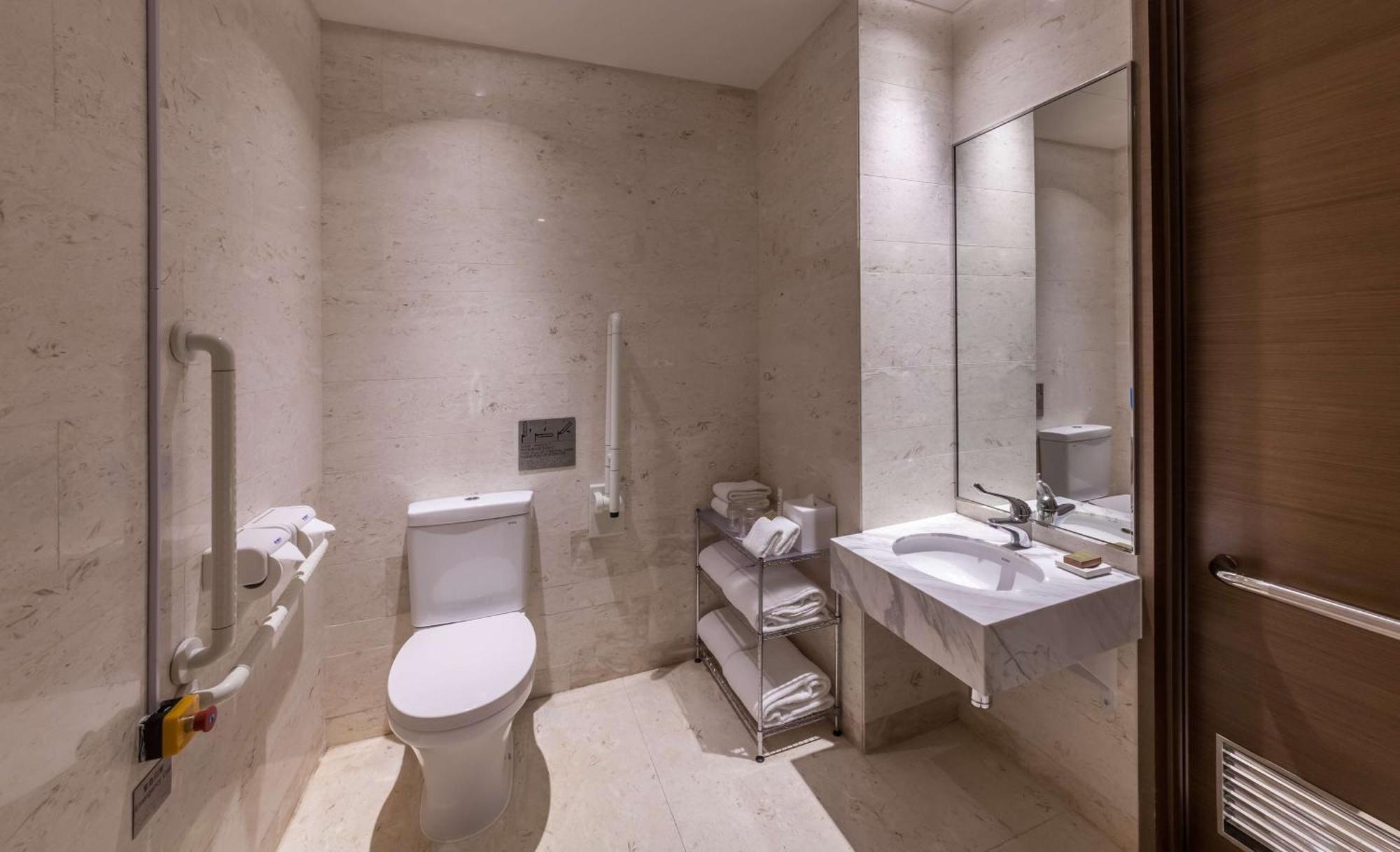 Hilton Garden Inn Hong Kong Mongkok מראה חיצוני תמונה